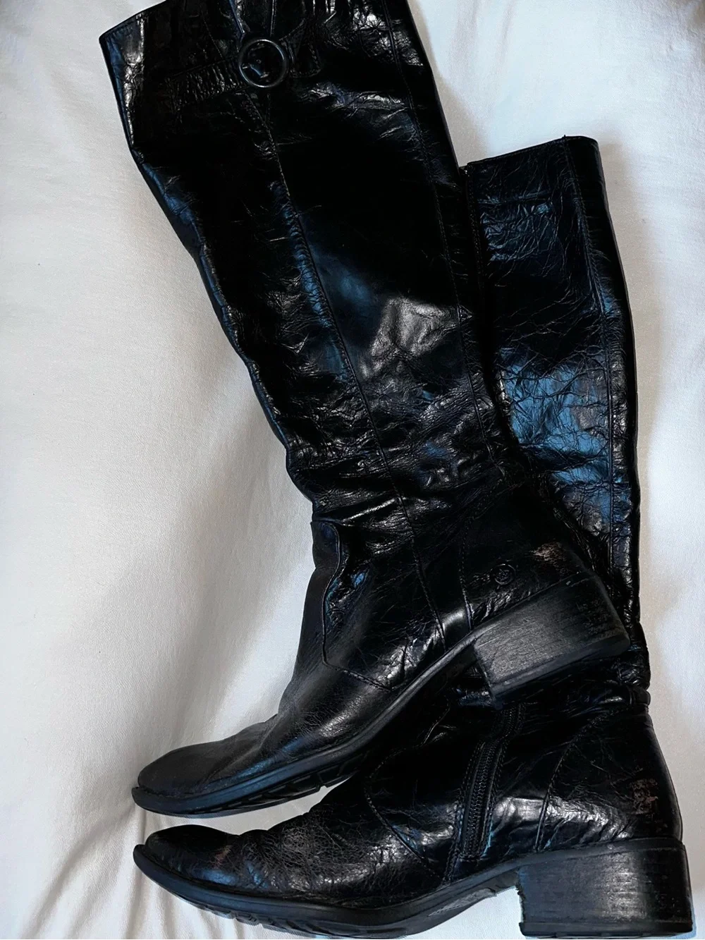 Born Shoes Black Leather knee-high boots